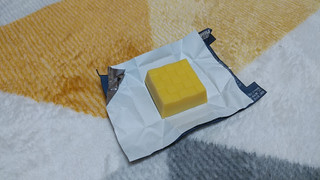 「チロル チロルチョコ パブロチーズタルト 1個」のクチコミ画像 by やっぺさん
