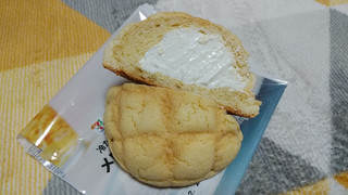 「セブンプレミアム 冷たく食べるメロンパン 袋1個」のクチコミ画像 by やっぺさん