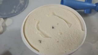 「森永 MOW PRIME ゴールドラムレーズン 発酵バターの香り カップ140ml」のクチコミ画像 by なんやかんやさん