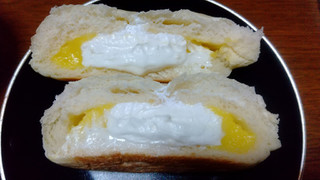 「ヤマザキ ダブルクリームパン カスタード＆ホイップ 袋1個」のクチコミ画像 by uhkkieさん