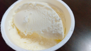 「セブンプレミアムゴールド 金のアイス ミルク カップ130ml」のクチコミ画像 by みほなさん