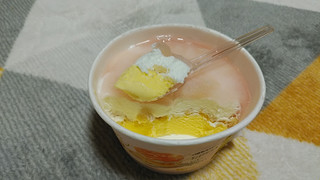 「明治 エッセル スーパーカップ Sweet‘s 白桃のタルト カップ172ml」のクチコミ画像 by やっぺさん
