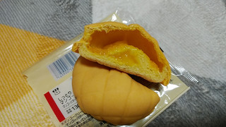 「ローソン しっとりマンゴーパン マンゴーバター＆マンゴークリーム」のクチコミ画像 by やっぺさん