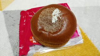 「ヤマザキ くるみ入り黒糖ケーキブレッド 袋1個」のクチコミ画像 by やっぺさん