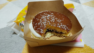 「ローソン Uchi Cafe’ じゅわどら じゅわどら焼きあんバターホイップ」のクチコミ画像 by やっぺさん
