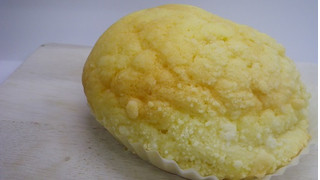 「ファミリーマート ファミマ・ベーカリー 塩バタークッキーパン ブルターニュ産発酵バター」のクチコミ画像 by キックンさん