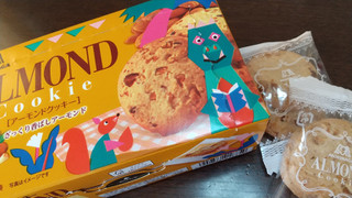「森永製菓 アーモンドクッキー tupera tuperaコラボデザイン 箱12枚」のクチコミ画像 by みほなさん