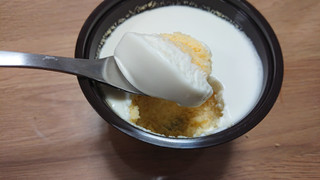 「ローソン Uchi Cafe’ まぜまぜとろりんチーズケーキ」のクチコミ画像 by ぴのこっここさん