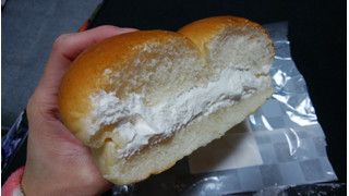 「セブン-イレブン 北海道牛乳仕込みの牛乳パン」のクチコミ画像 by しろねこエリーさん