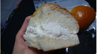 「セブン-イレブン 北海道牛乳仕込みの牛乳パン」のクチコミ画像 by しろねこエリーさん