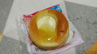 「第一パン 冷やしてもおいしいたっぷり白桃ミルク」のクチコミ画像 by やっぺさん