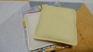 「ヤマザキ ランチパック レモンジャムとレモン板チョコ」のクチコミ画像 by やっぺさん