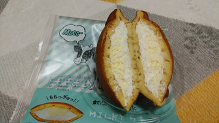 「ローソン Uchi Café×Milk MILKどらもっち 生クリームチーズ」のクチコミ画像 by やっぺさん