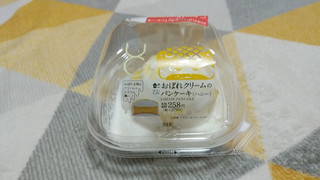 「ローソン Uchi Cafe’ おぼれクリームのパンケーキ ハニー」のクチコミ画像 by やっぺさん