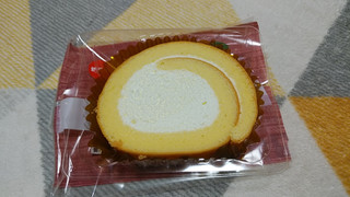 「セブン-イレブン 糖質を控えたロールケーキ」のクチコミ画像 by やっぺさん