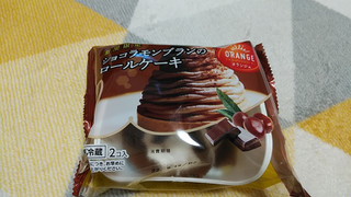 「オランジェ ショコラモンブランのロールケーキ パック2個」のクチコミ画像 by やっぺさん