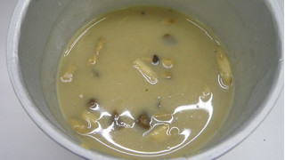 「クノール スープDELI ポルチーニ香るきのこのクリームスープパスタ カップ43.4g」のクチコミ画像 by キックンさん