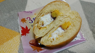 「第一パン 3種のおいもクリームパン」のクチコミ画像 by やっぺさん