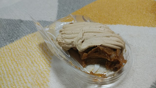 「ローソン Uchi Cafe’ マロンのトリコ！3層マロン」のクチコミ画像 by やっぺさん
