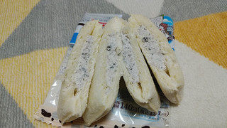 「ヤマザキ ランチパック クッキークリーム 2枚」のクチコミ画像 by やっぺさん