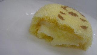 「東京ばな奈 くまのプーさん 「銀座のはちみつケーキ」です。 箱4個」のクチコミ画像 by キックンさん