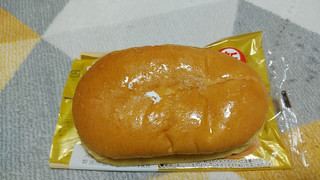 「ヤマザキ はちみつバターパン ホイップクリーム 袋1個」のクチコミ画像 by やっぺさん