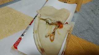 「ファミリーマート ピザサンド 完熟トマトのマルゲリータ」のクチコミ画像 by やっぺさん