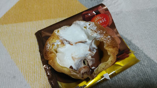 「オランジェ ひかえめに言ってクリーム多めのシュークリーム 生チョコ 袋1個」のクチコミ画像 by やっぺさん
