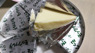 「明治 なめらか6Pチーズ モッツァレラ 箱100g」のクチコミ画像 by なんやかんやさん