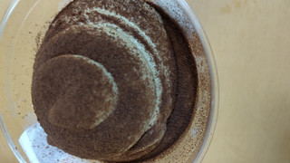 「セブン-イレブン ダルゴナコーヒー＆とろけるミルクプリン」のクチコミ画像 by はるなつひさん
