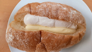 「ヤマザキ 生フランスパン ホイップクリーム＆練乳クリーム 1個」のクチコミ画像 by はるなつひさん