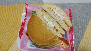 「Pasco いちごと牛乳のパンケーキ 袋2個」のクチコミ画像 by やっぺさん