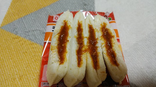 「ヤマザキ ランチパック バターチキンカレー」のクチコミ画像 by やっぺさん
