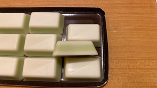 「森永製菓 白いダース 香るマスカット 箱12粒」のクチコミ画像 by モモンガ777さん