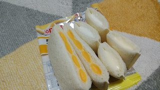 「ヤマザキ ランチパック 3種のチーズ」のクチコミ画像 by やっぺさん