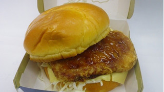 「マクドナルド 油淋鶏チーズ チキンタツタ」のクチコミ画像 by キックンさん