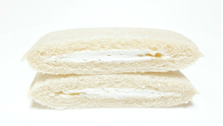 「ヤマザキ ランチパック ドイツ産岩塩入りマロンあん＆ホイップ」のクチコミ画像 by つなさん