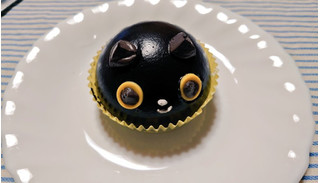 「ファミリーマート クロネコのチョコケーキ」のクチコミ画像 by glaceさん