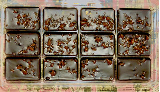 「ハッピーポケット ショコモッド 板トリュフ 塩バタートフィー 箱12個」のクチコミ画像 by Pチャンさん