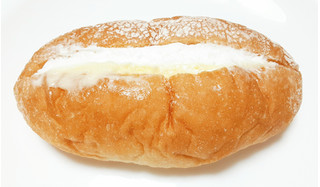 「ヤマザキ 生フランスパン ホイップクリーム＆練乳クリーム 袋1個」のクチコミ画像 by つなさん