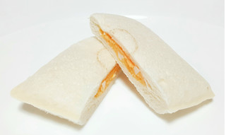 「ヤマザキ ランチパック チーズたまごとコーンコロッケ」のクチコミ画像 by つなさん