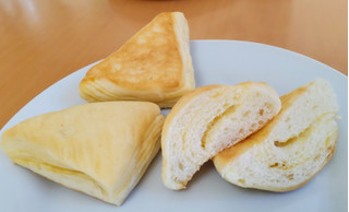 「セブン＆アイ セブンプレミアム さんかくパン バター 袋8個」のクチコミ画像 by はるなつひさん