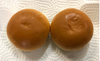 「ヤマザキ 薄皮 カフェラテ風味クリームパン 袋5個」のクチコミ画像 by SANAさん