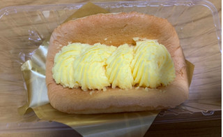 「ローソン Uchi Cafe’ ふんわりバターオムレット」のクチコミ画像 by tmnさん