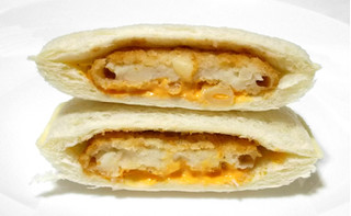 「ヤマザキ ランチパック チーズグラタンコロッケとビーフシチュー 袋2個」のクチコミ画像 by つなさん