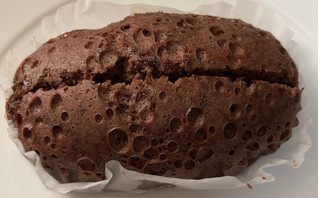 「第一パン ベルギーチョコ蒸しケーキ」のクチコミ画像 by 骨なしスケルトンさん