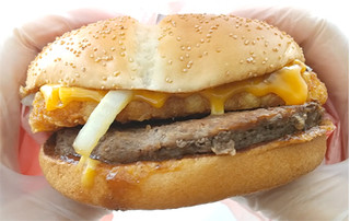 「マクドナルド にんにく ザク切りポテト肉厚ビーフ」のクチコミ画像 by くまプップさん