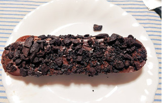 「ファミリーマート ファミマルSweets ブラックサンダー ザクザクチョコクッキーサンド 袋1個」のクチコミ画像 by glaceさん