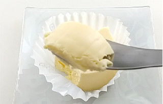 「ファミリーマート にゃんともおいしいチーズケーキ」のクチコミ画像 by くまプップさん