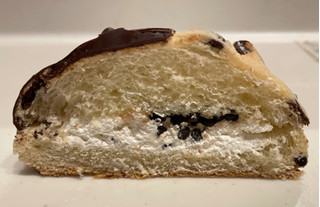 「ローソン チョコチップメロンパン」のクチコミ画像 by パン太郎さん